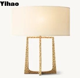 خرید چراغ های میز چوبی LED با سایه سفیدی بیضی ساخت آنلاین