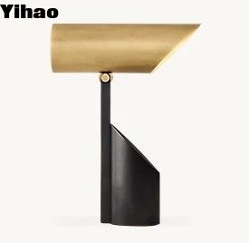 خرید 150 درجه چرخ میله ای جامد لوله های کنار تخت برای اتاق نشیمن ساخت آنلاین